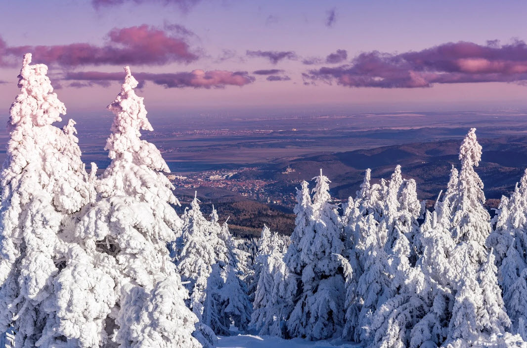 Snowy walk in winter wonderland 4K - Braunlage, Germany, a Beautiful town in the Harz