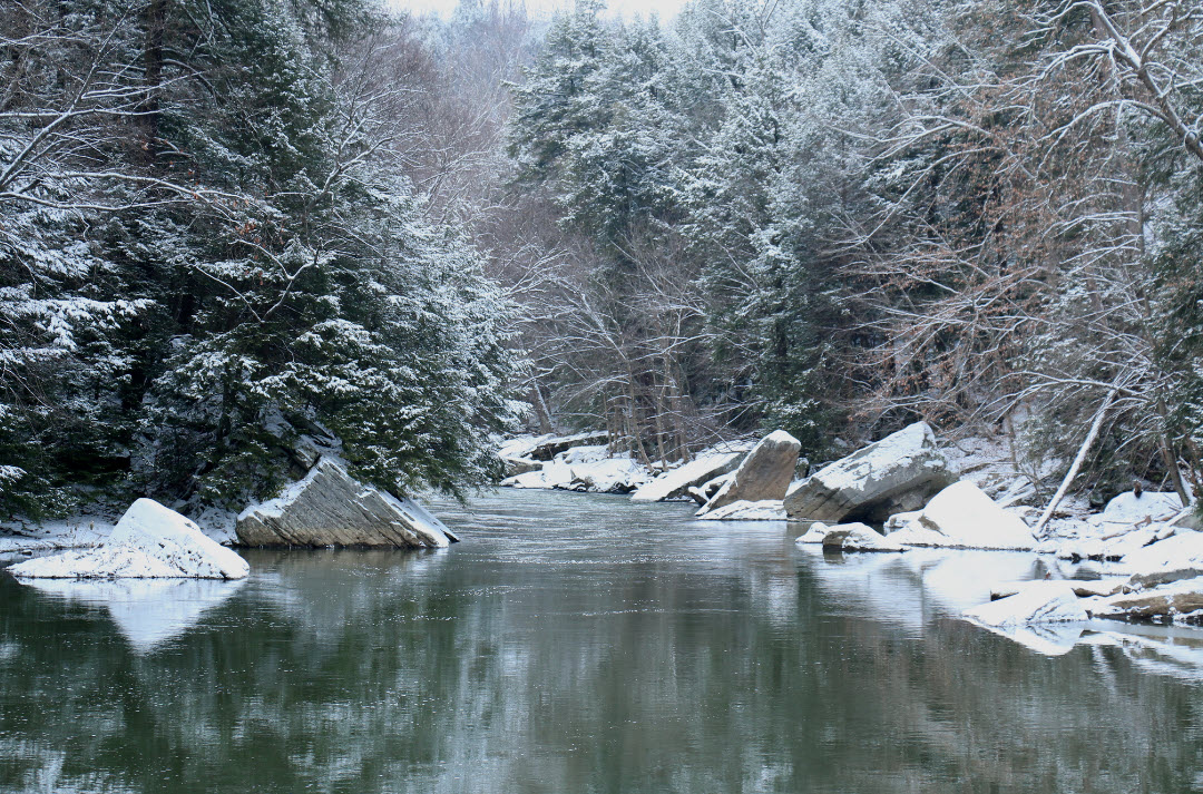 Relaxing Winter Snowfall Walk in Switzerland , Weisse Lutschine River to Stechelberg, Switzerland