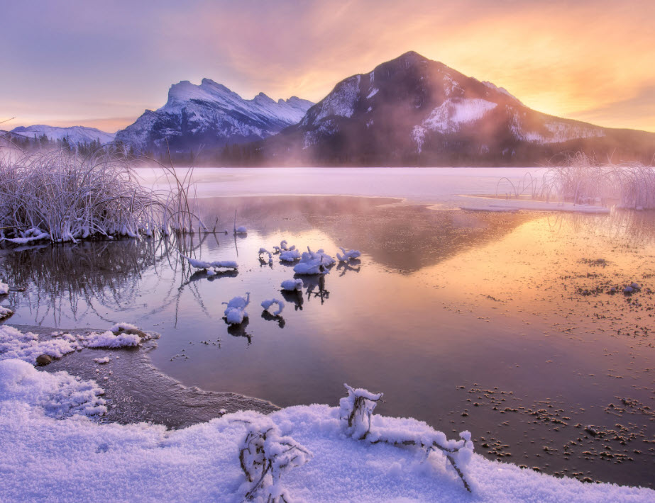 Fireplace, Rain Piano Music, Relax your mind with the winter wonderland space